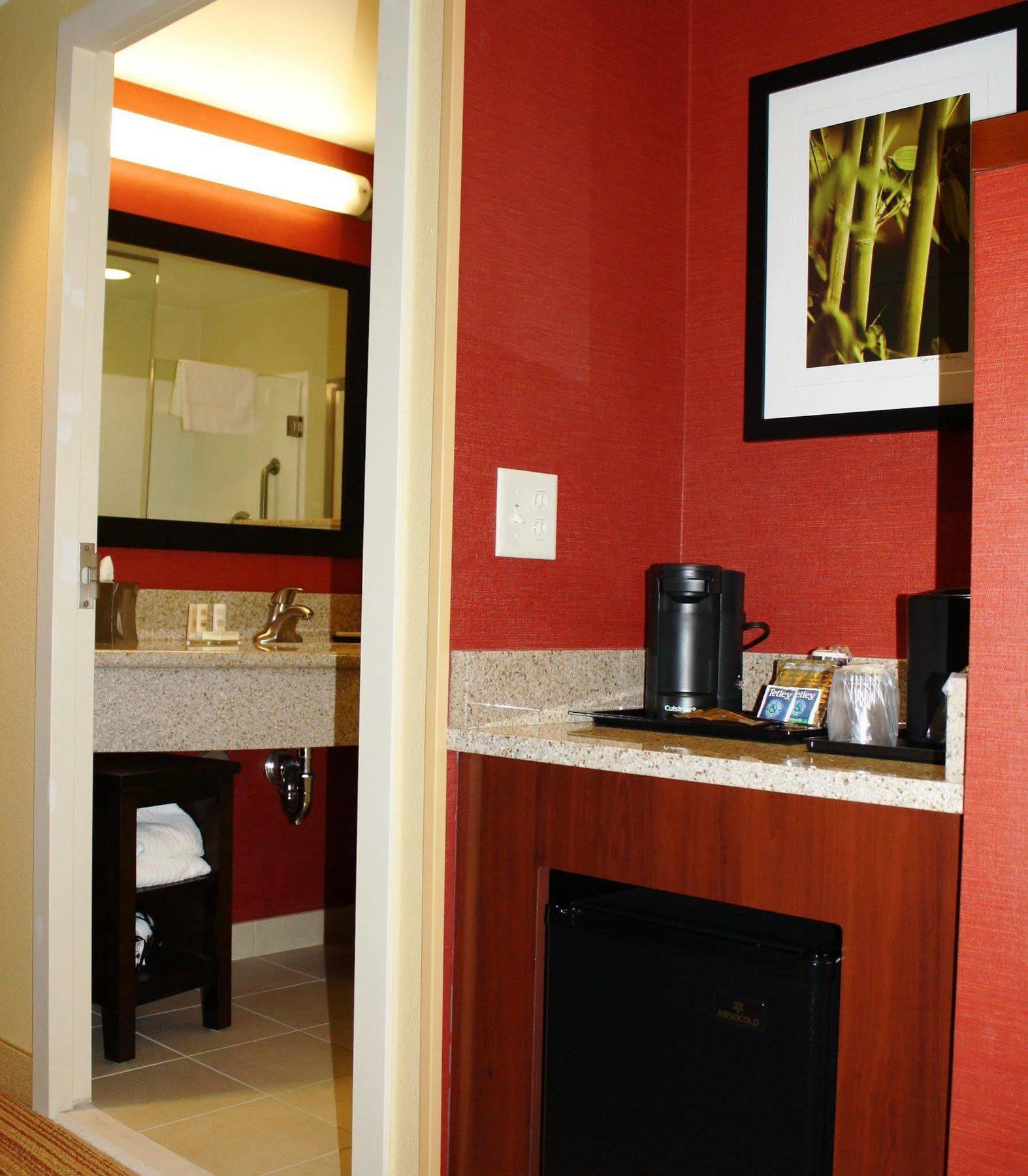 Courtyard By Marriott Hagerstown Hotel Exterior foto
